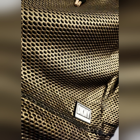 Womens DKNY Honeycomb Mesh Funnel-neck Sweatshirt sz M NWT - Picture 8 of 10